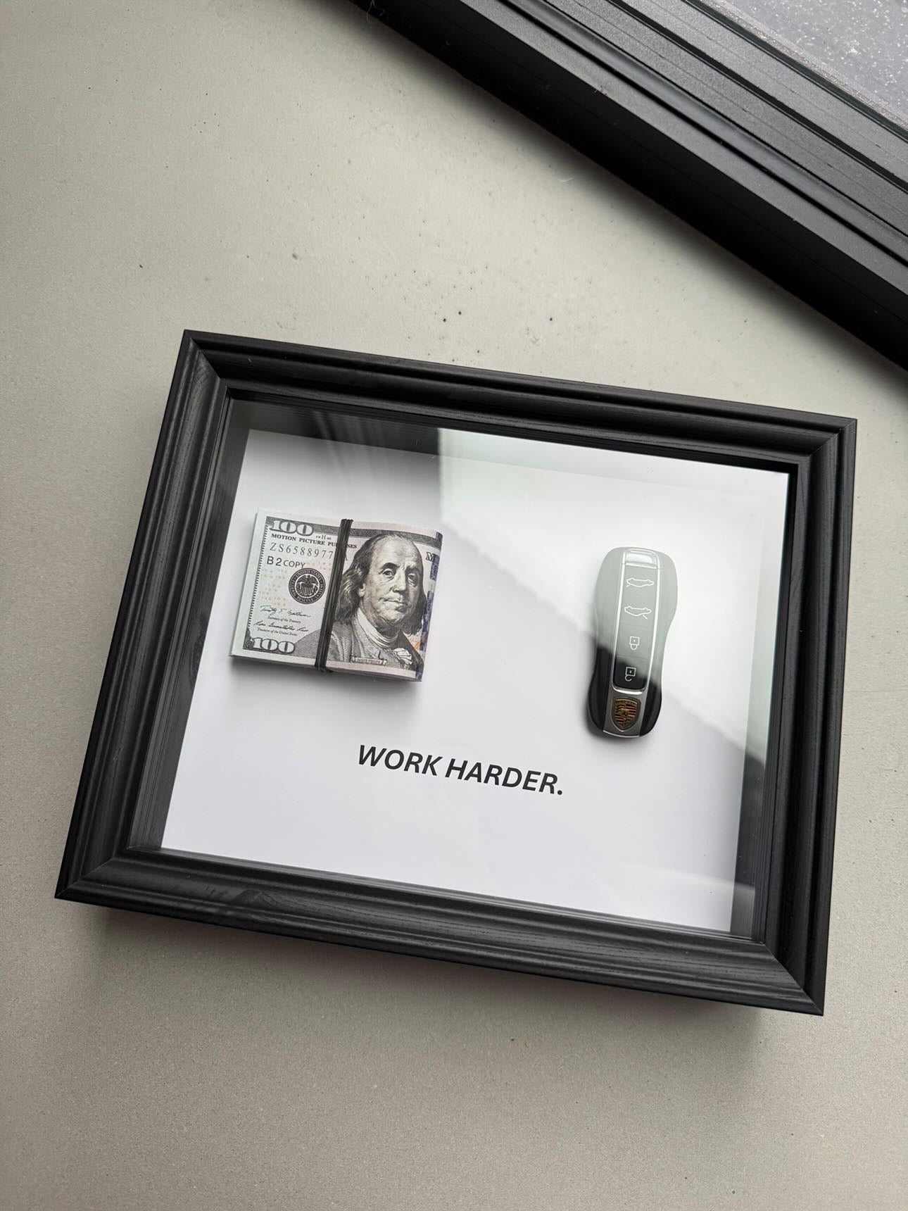 5 Ramek Personalizowanych (2 Ferrari/3 Porsche)