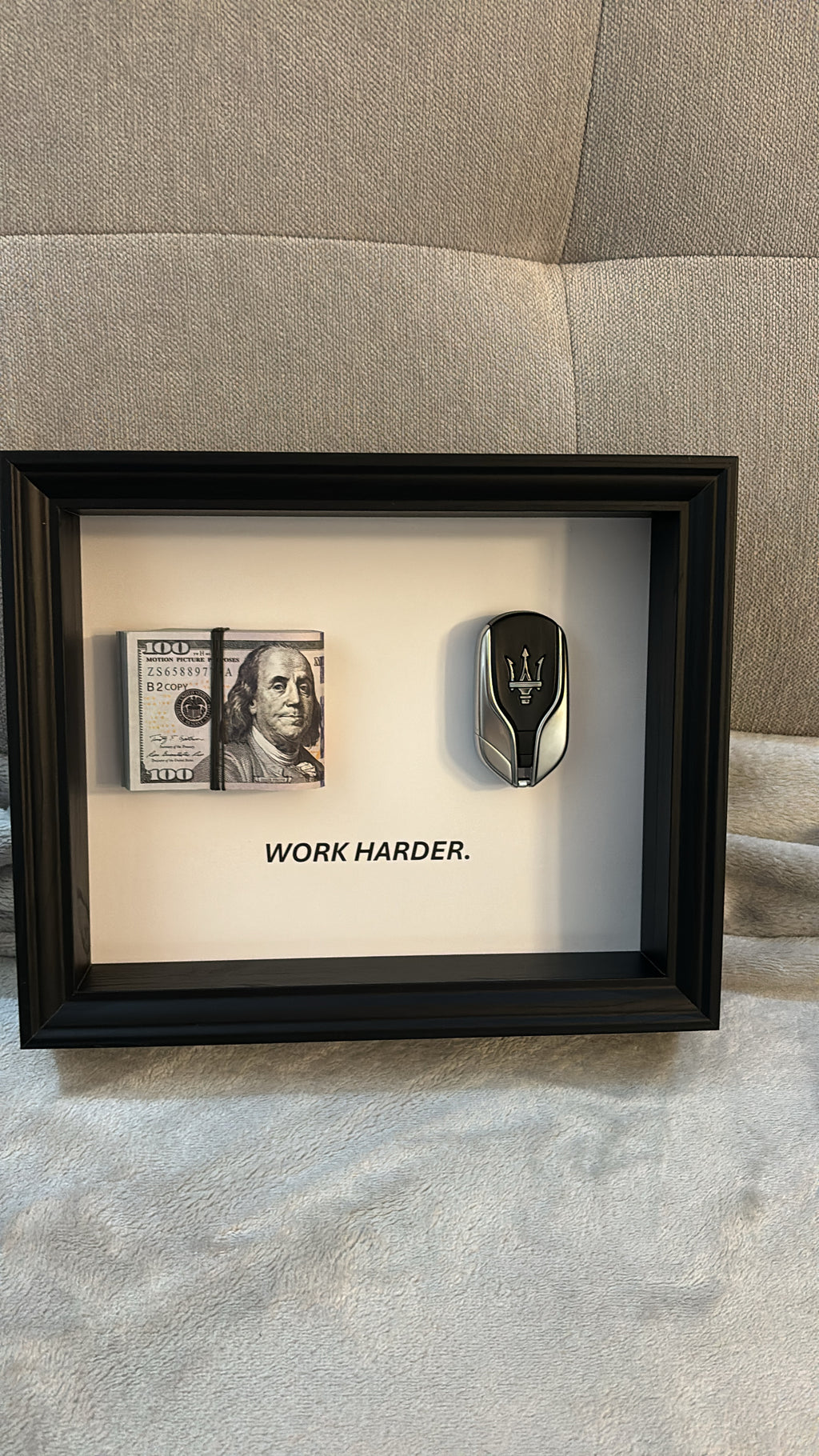 RoyalArt No.15- Maserati key +💵Work harder