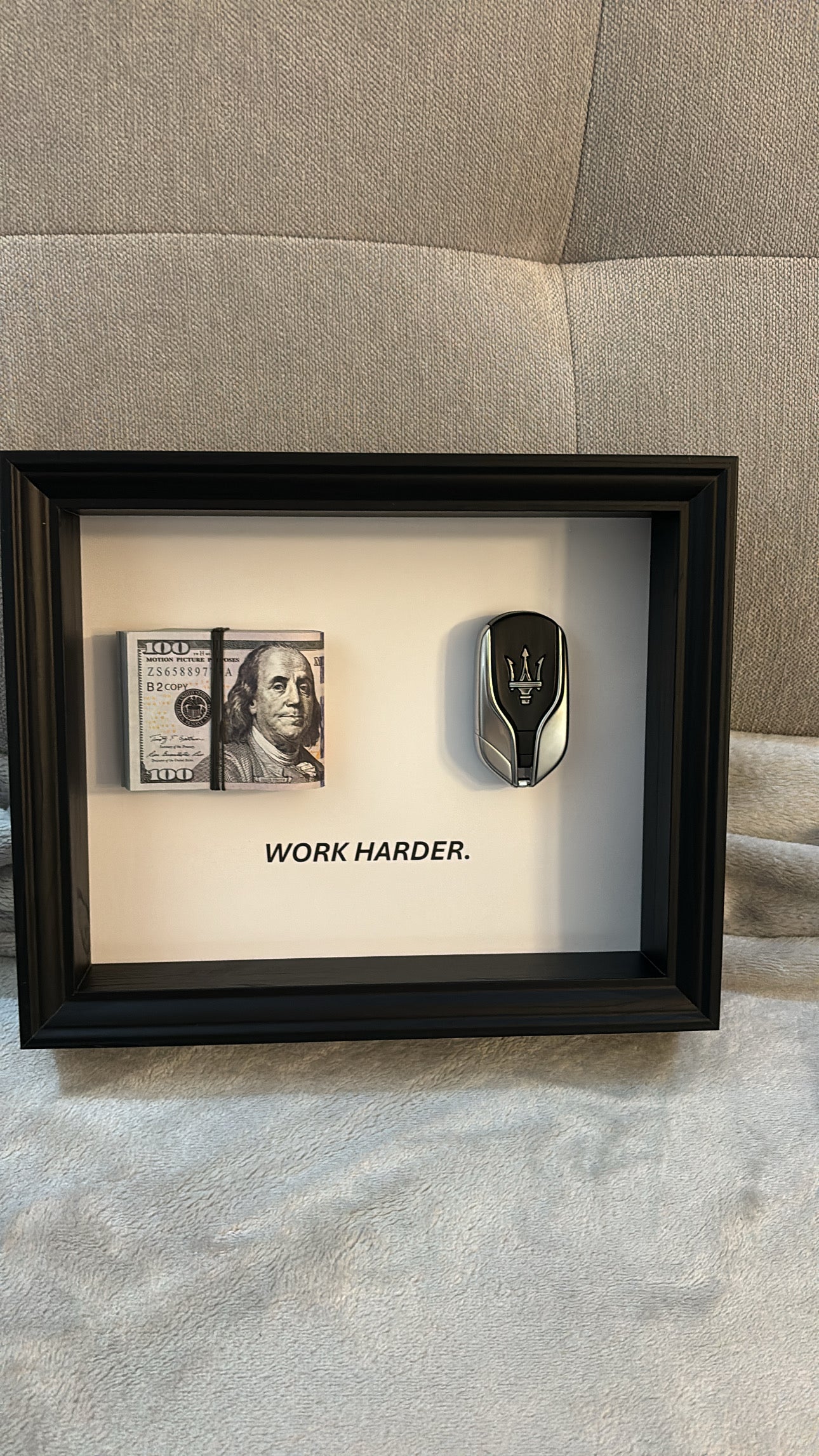 RoyalArt No.15- Maserati key +💵Work harder