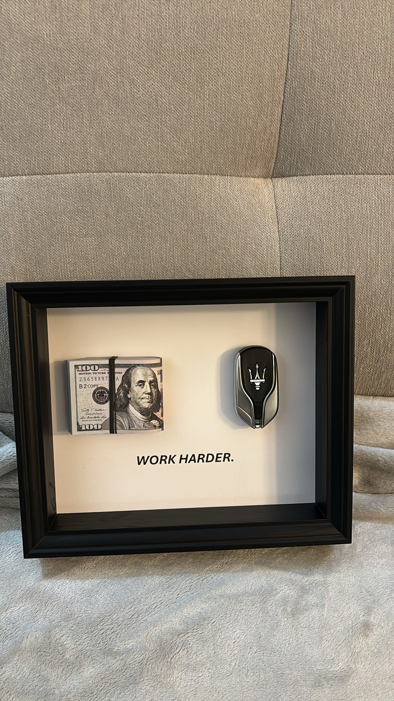 RoyalArt No.15- Maserati key +💵Work harder
